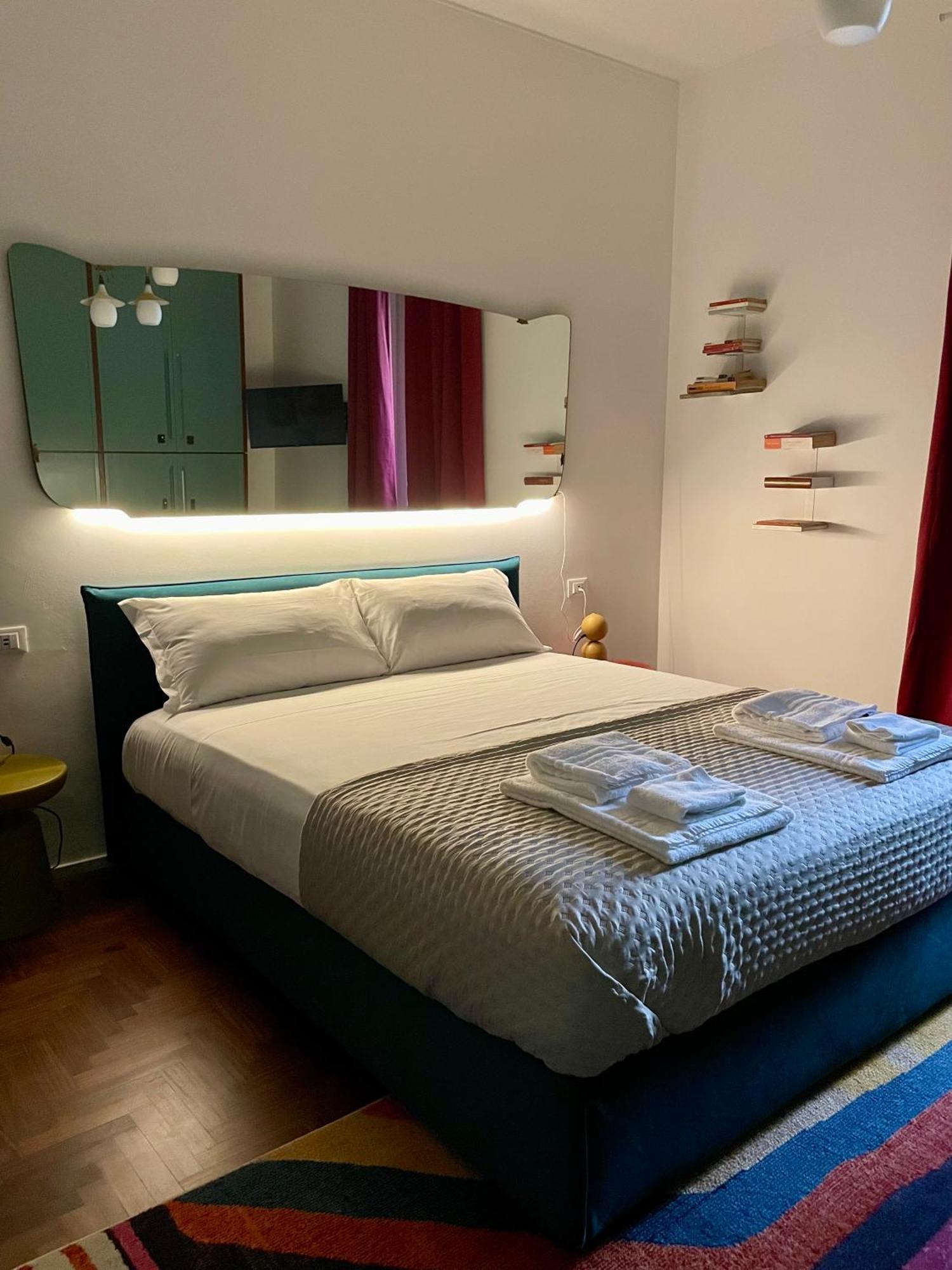 149 Borgo Ticino Suite Attico Di Lusso Con Terrazzo E Parking Privato Павия Екстериор снимка