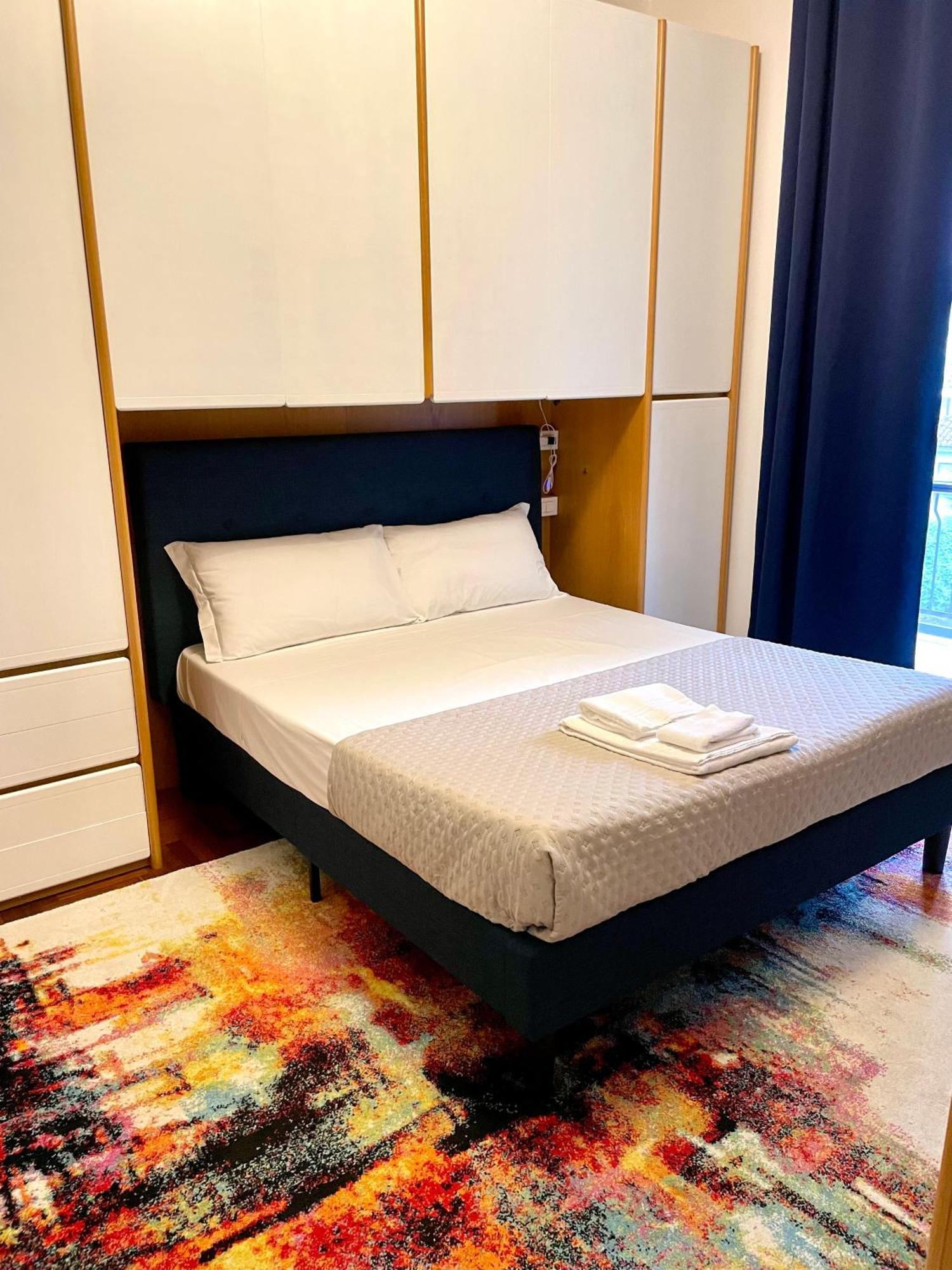 149 Borgo Ticino Suite Attico Di Lusso Con Terrazzo E Parking Privato Павия Екстериор снимка